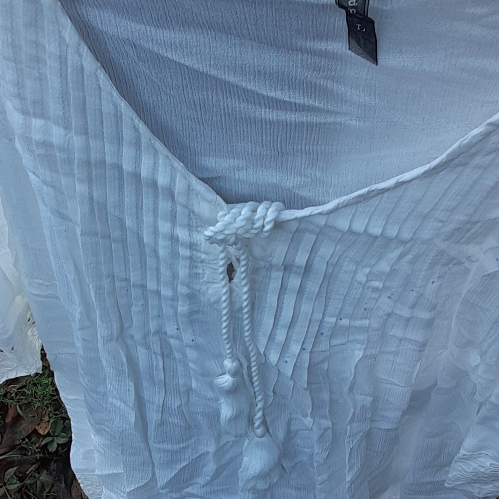 Shirt - Picture 2 of 4